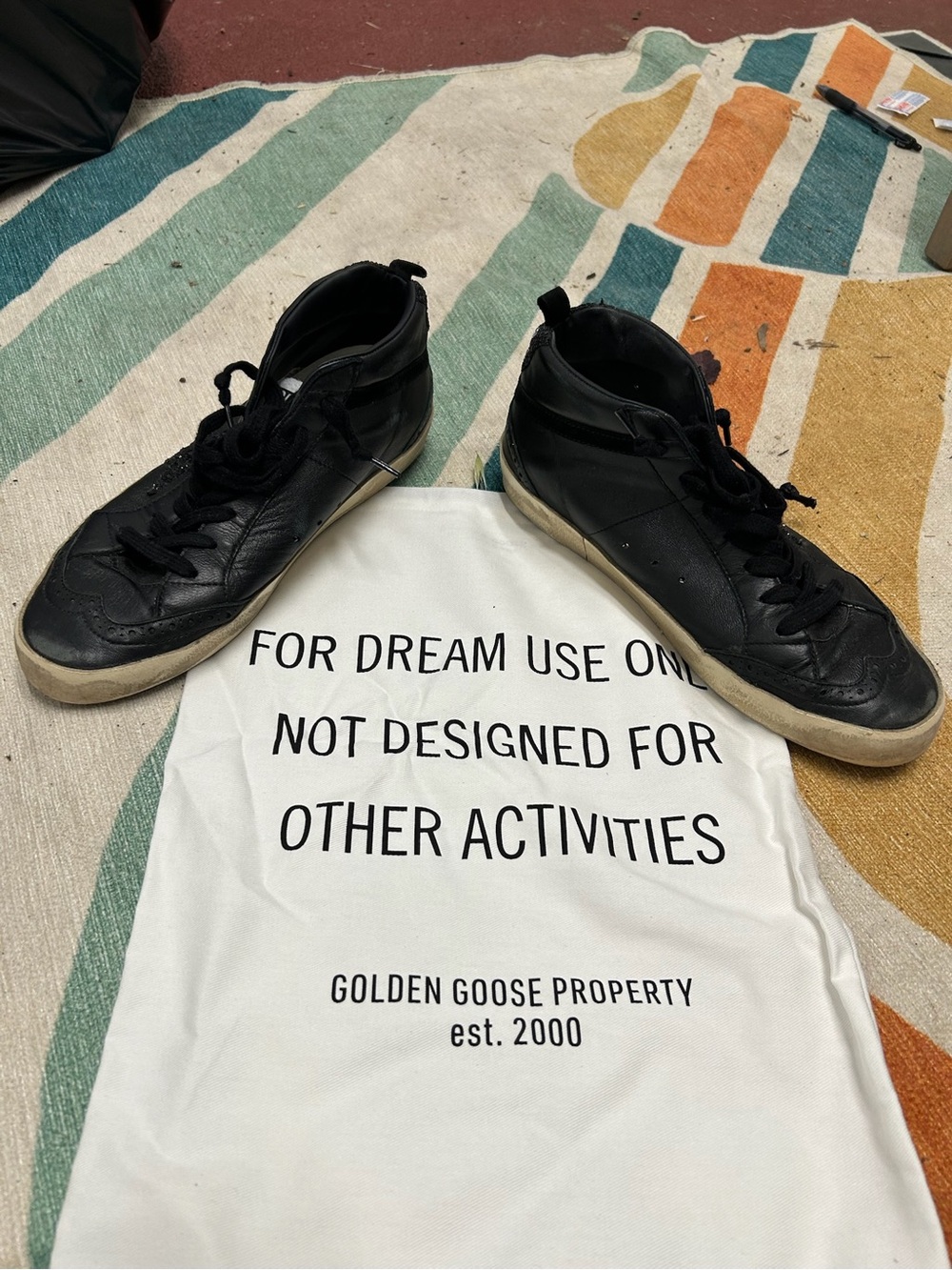 Golden Goose
Women's Glitter Star Mid Top Sneakers
